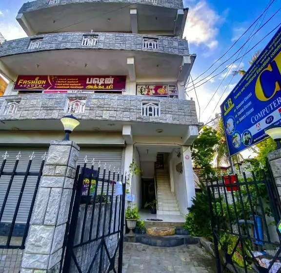 پانسیون Geesh Residence : Rooms In Jaffna