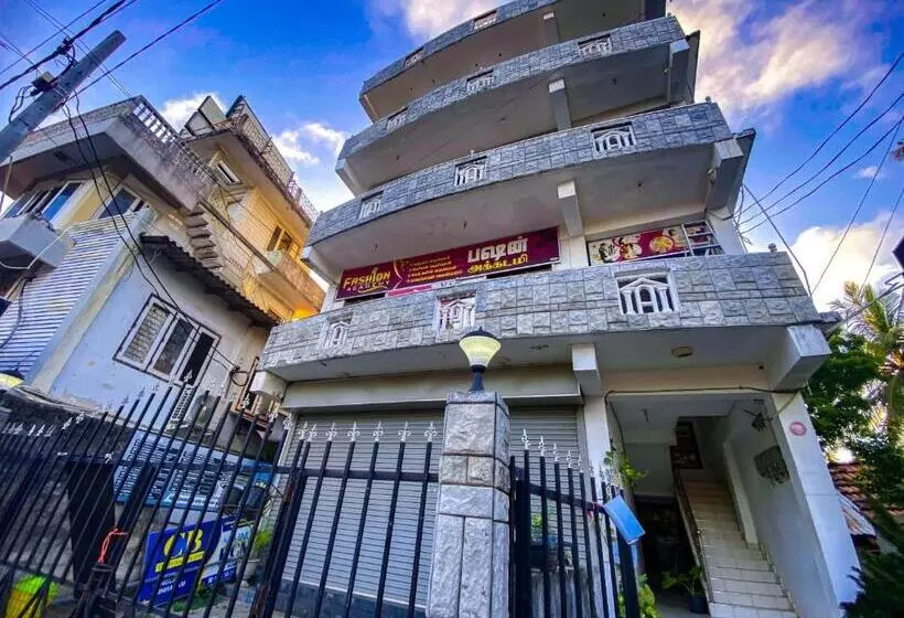 پانسیون Geesh Residence : Rooms In Jaffna