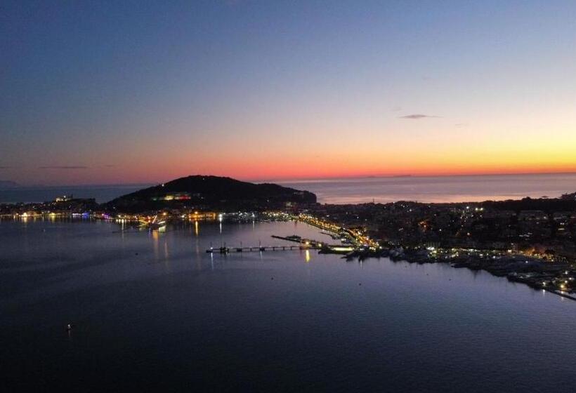 Brezza Di Mare Gaeta B&b