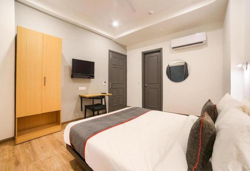 בית מלון כפרי Admire Inn Atta Market, Noida Sector 18