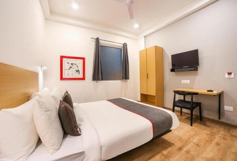 בית מלון כפרי Admire Inn Atta Market, Noida Sector 18