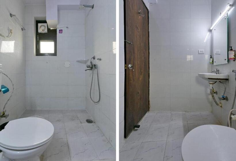 בית מלון כפרי Admire Inn Atta Market, Noida Sector 18