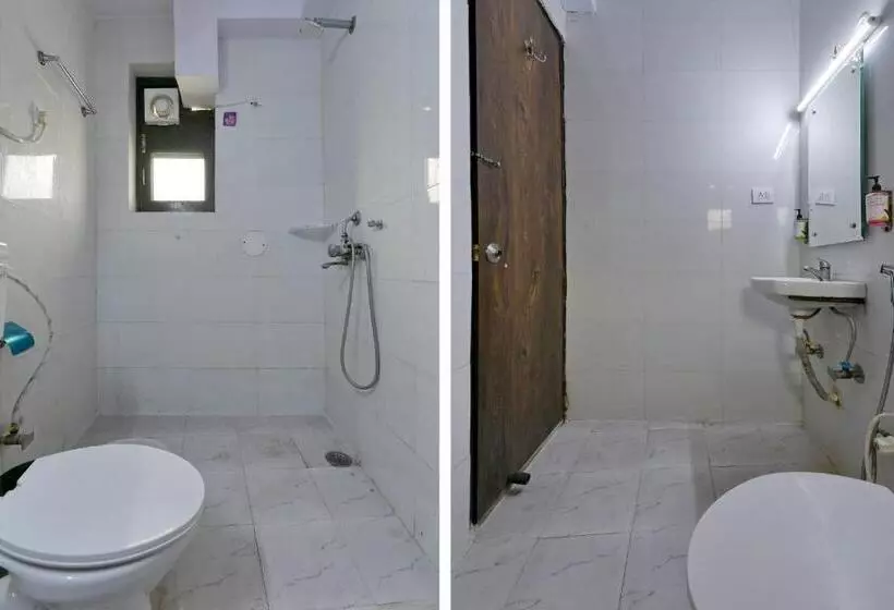 ホテル Admire Inn Atta Market, Noida Sector 18