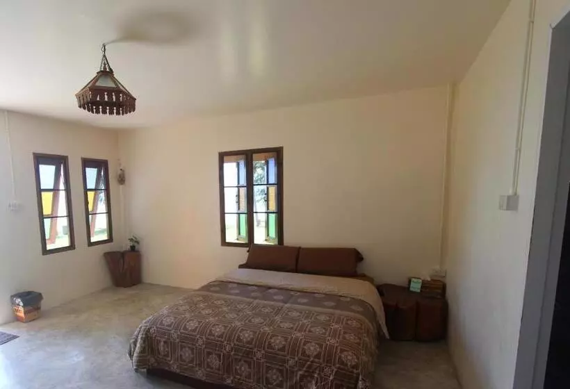 Hotelli Tk Beach Resort Koh Mak