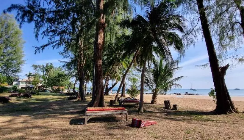 Hotelli Tk Beach Resort Koh Mak