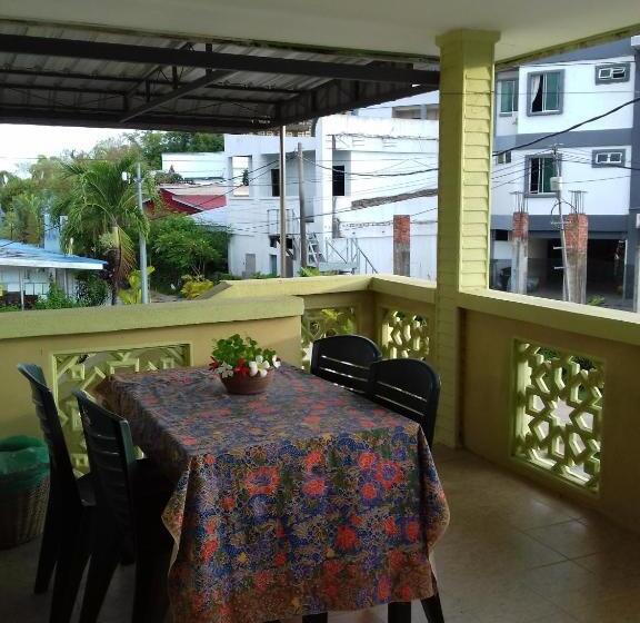 汽车旅馆  Mai Chenang Guesthouse