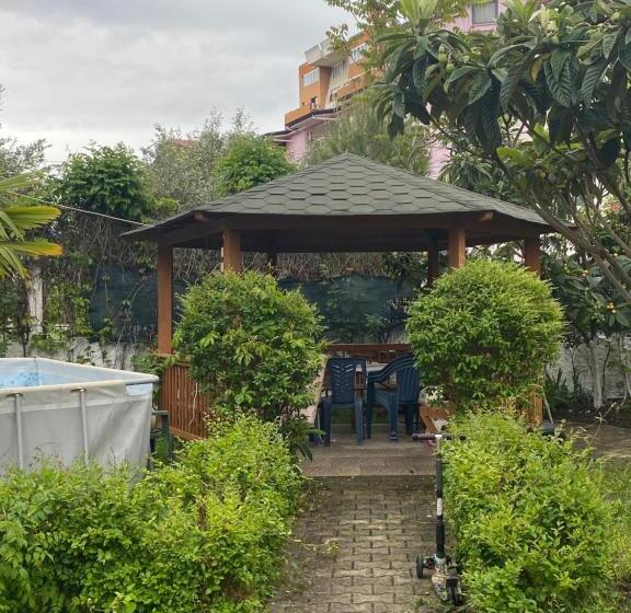 膳宿费 Vila M Vera Rooms With Kitchen And Apartments