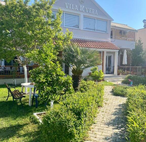 膳宿费 Vila M Vera Rooms With Kitchen And Apartments