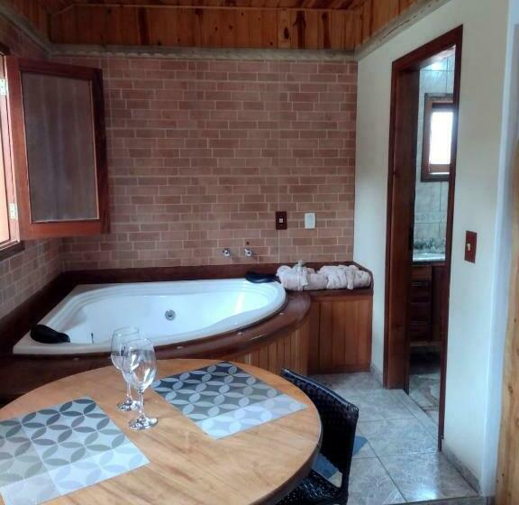 فندق صغير Pousada Chales Monte Verde