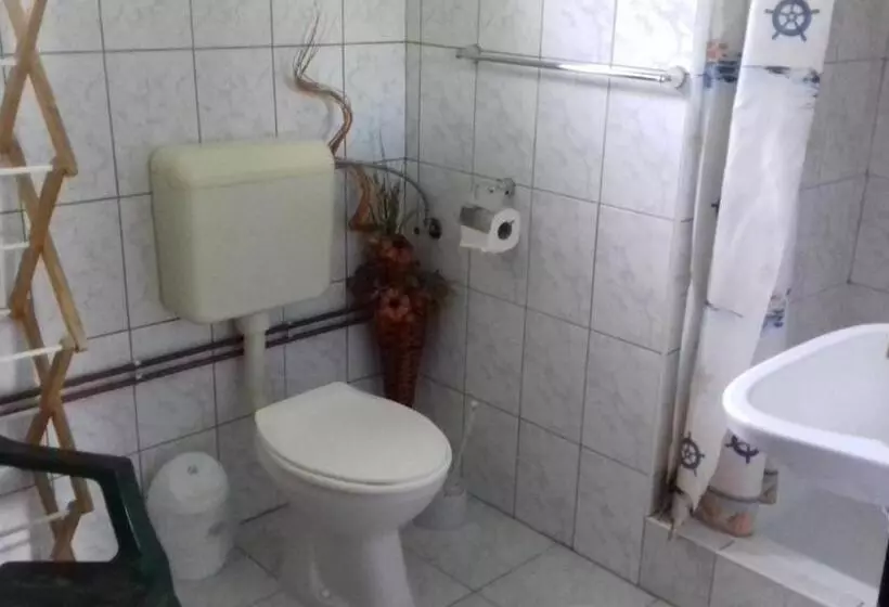Aamiaismajoitus (B&B) Pensiunea Amalia Panzió