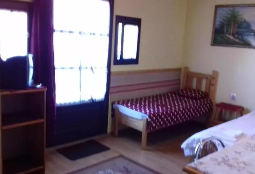 Aamiaismajoitus (B&B) Pensiunea Amalia Panzió