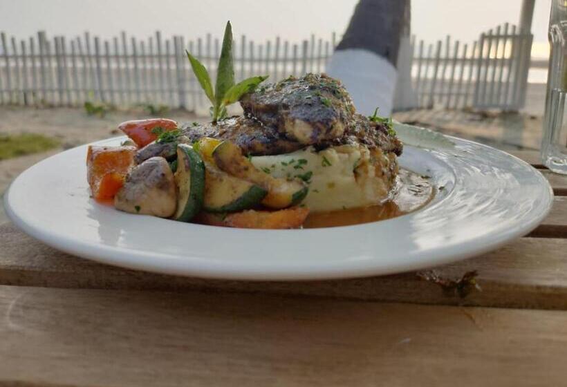 Buena Vida Beach Resort