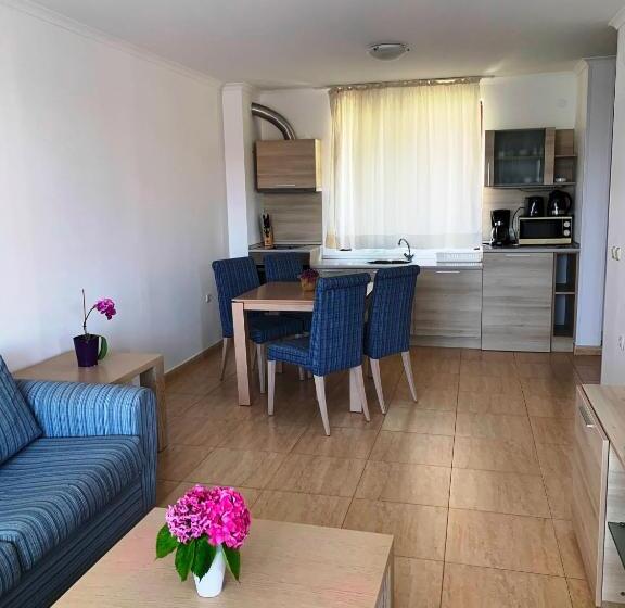 هتل Arena Apart Complex