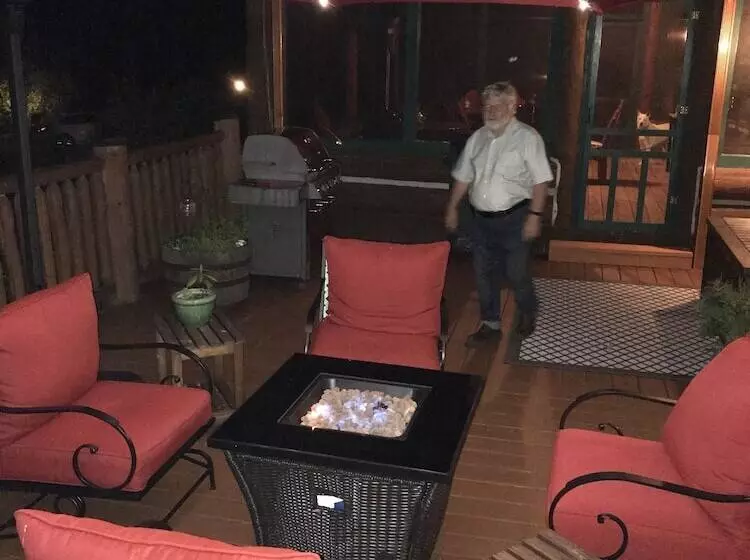 住宿加早餐  Wildberry Lodge