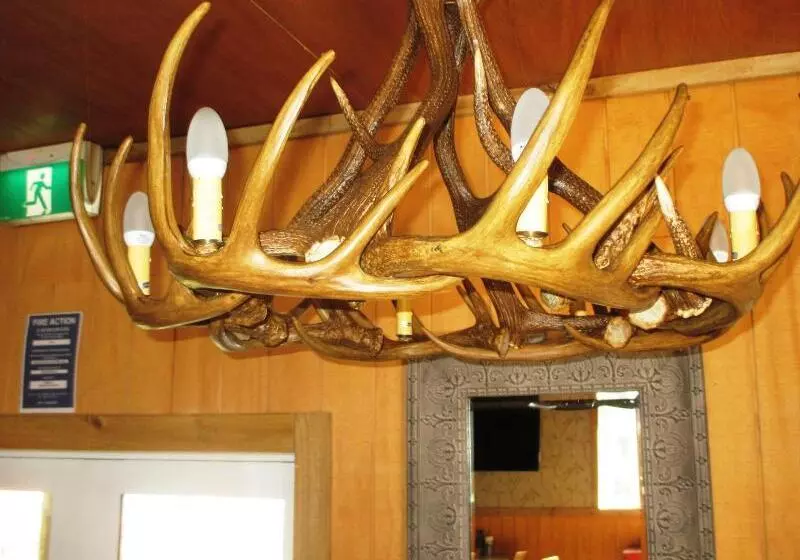 Fatowl Motel, Bar & Eatery