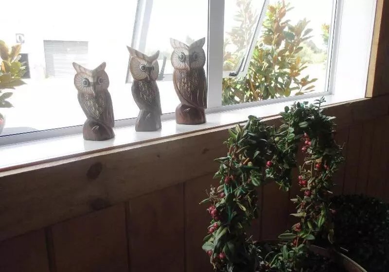 Fatowl Motel, Bar & Eatery