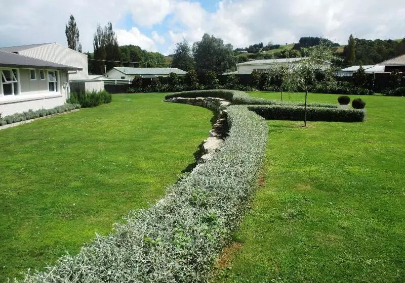 Fatowl Motel, Bar & Eatery