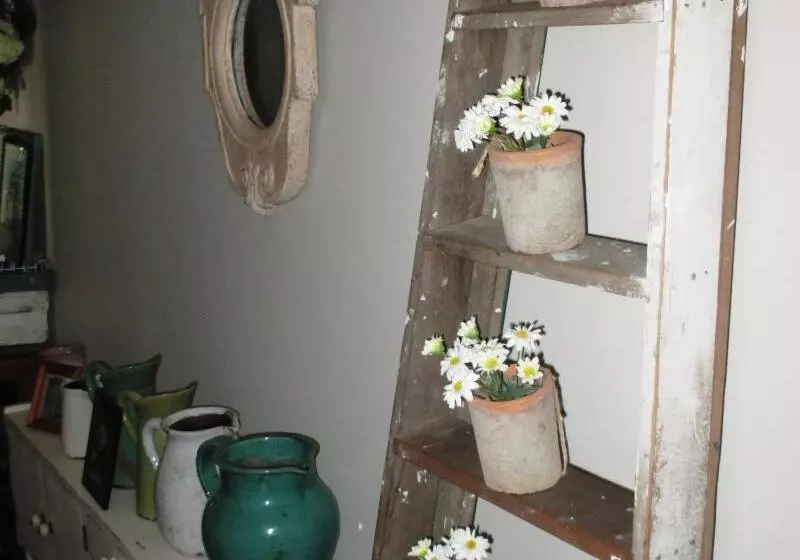 Fatowl Motel, Bar & Eatery