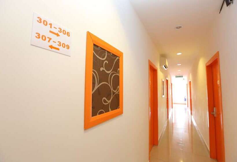 1 Hotel Taman Connaught