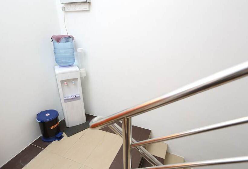 1 Hotel Taman Connaught