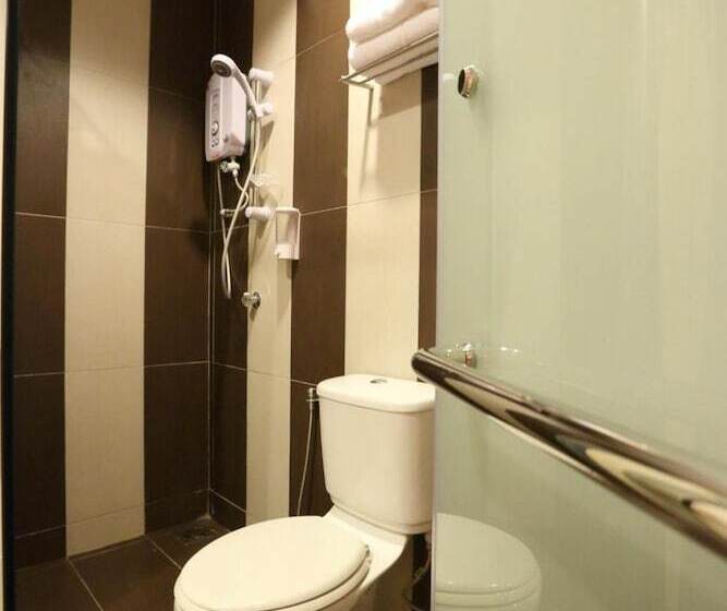 1 Hotel Taman Connaught