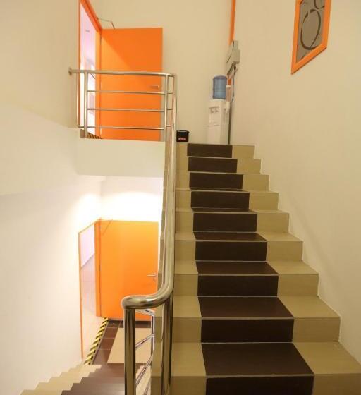 1 Hotel Taman Connaught