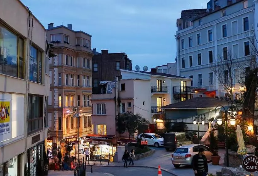 هتل Art Nouveau Galata