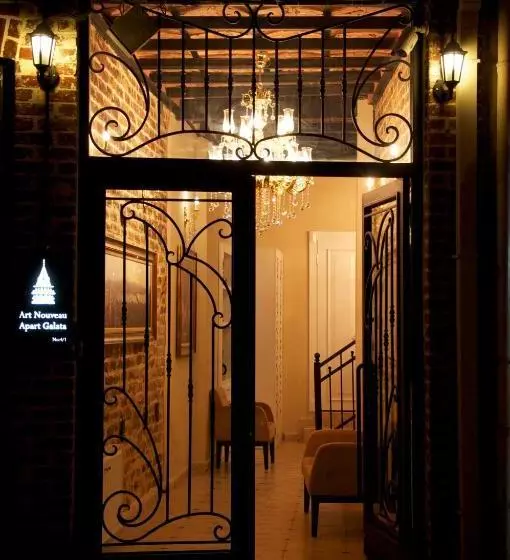 هتل Art Nouveau Galata