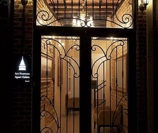 هتل Art Nouveau Galata