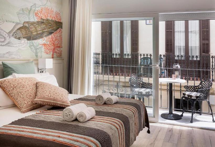 هتل Casa Rainbow Sitges