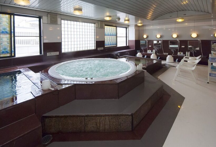 Sauna & Capsule Hotel Hollywood   Caters To Men