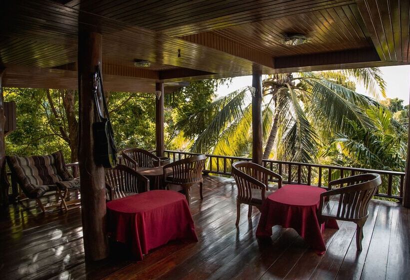 Hotel Haad Yao Over Bay Resort