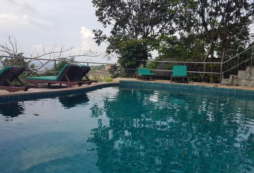 Hotel Haad Yao Over Bay Resort