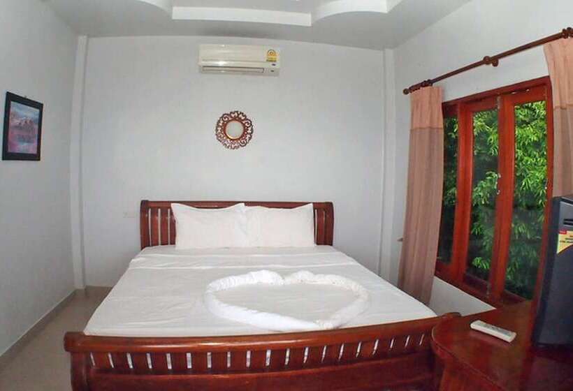 Hotel Haad Yao Over Bay Resort