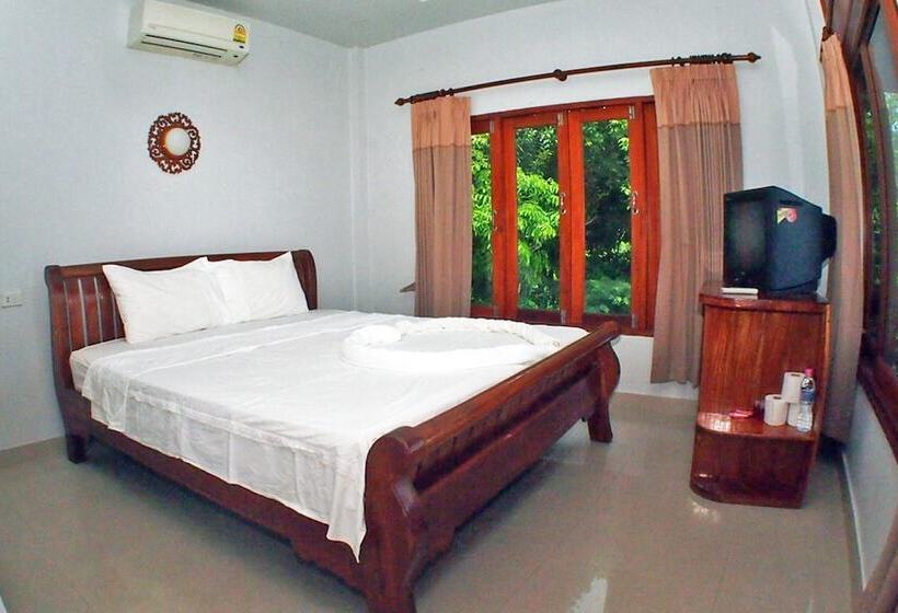 Hotel Haad Yao Over Bay Resort