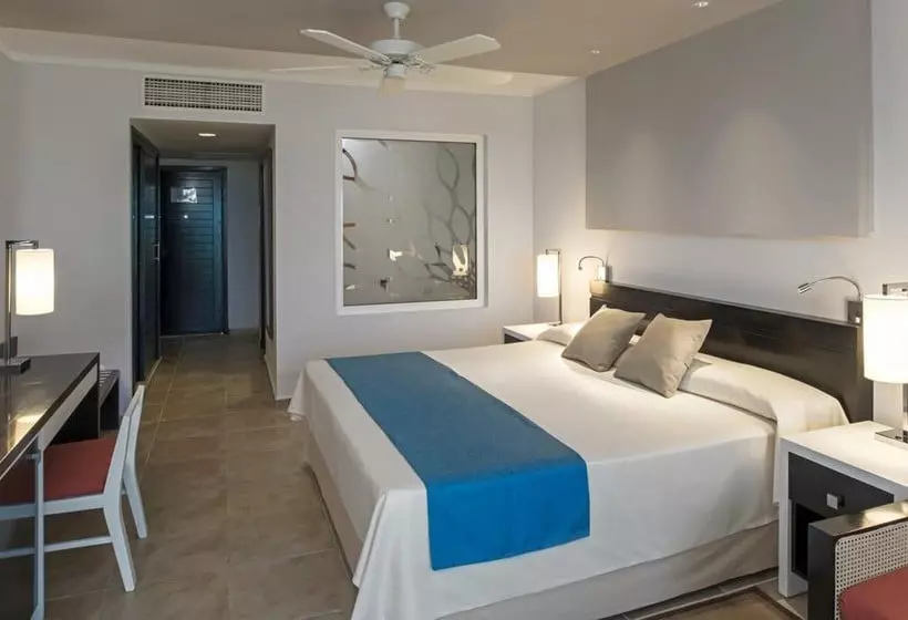 Iberostar Playa Pilar Resort