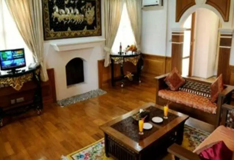 هتل Royal Reward Resort