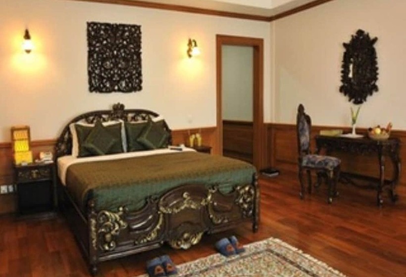 هتل Royal Reward Resort