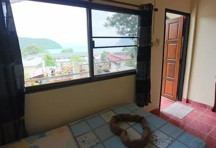 Hotel Tara Inn At The Rock