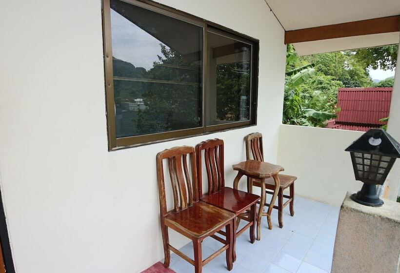 בית מלון כפרי Tara Inn At The Rock