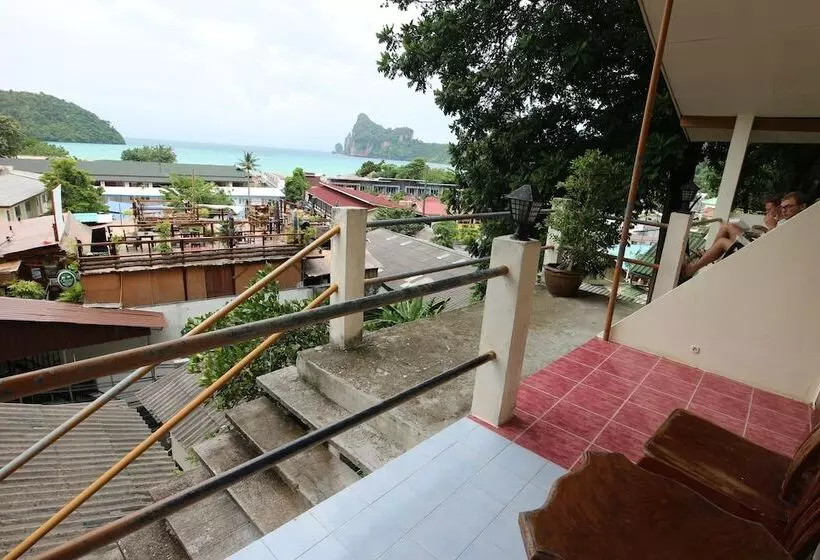 Hotel Tara Inn At The Rock