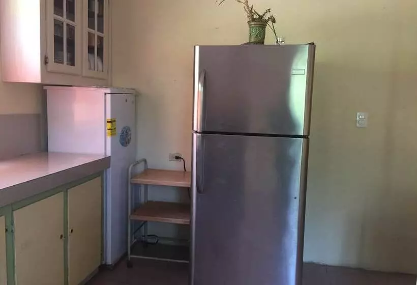 پانسیون La Mamre Guest House