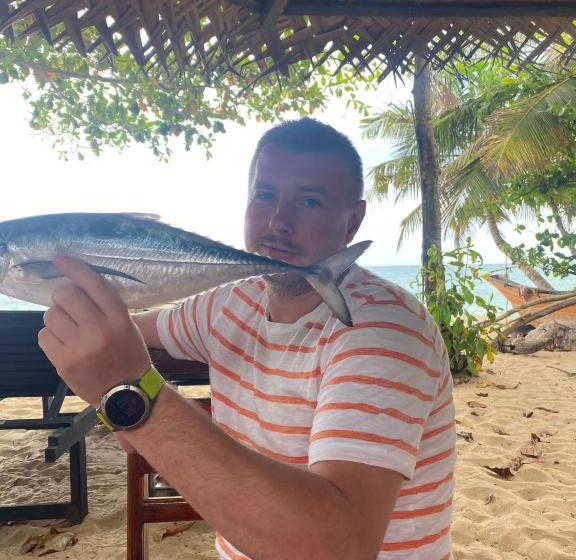 بنسيون Catamaran Beach Home And Restaurant