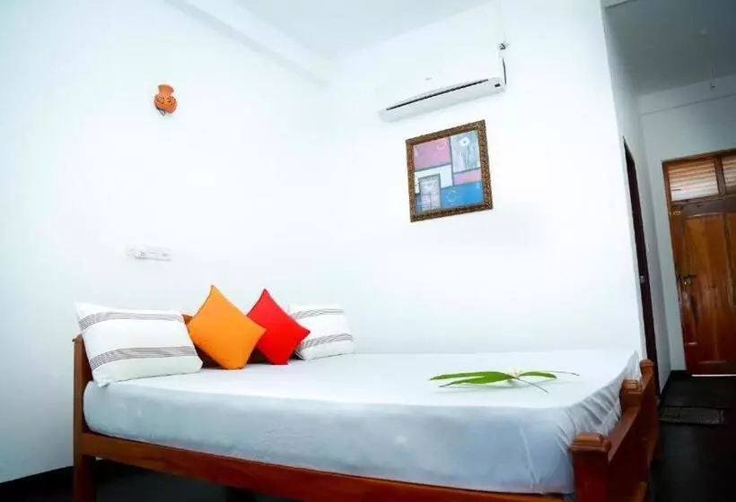 ペンション Catamaran Beach Home And Restaurant