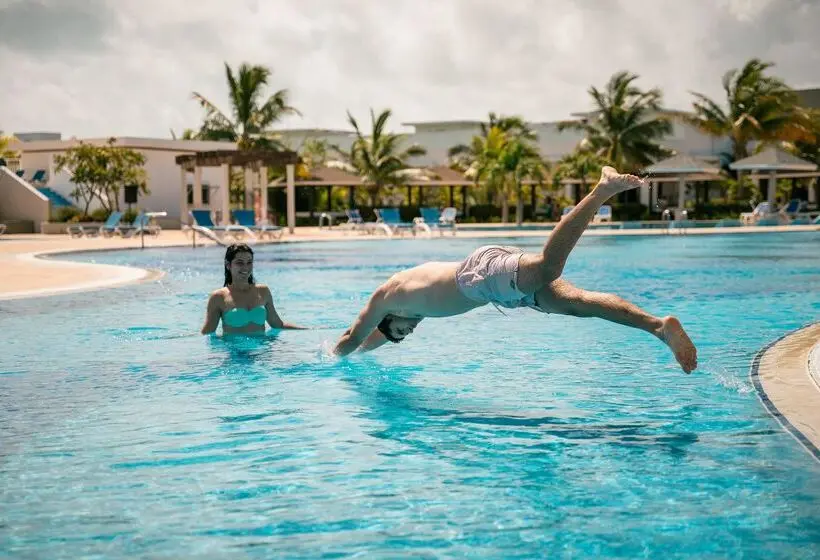استراحتگاه Iberostar Origin Playa Pilar