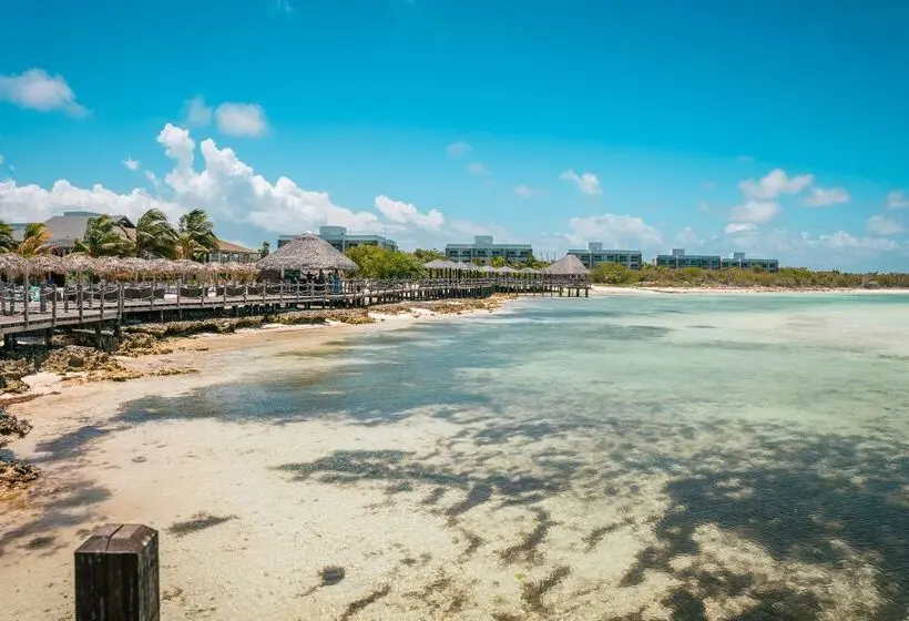 استراحتگاه Iberostar Origin Playa Pilar