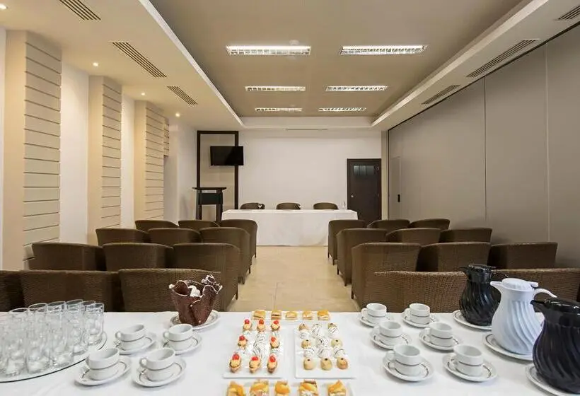 استراحتگاه Iberostar Origin Playa Pilar