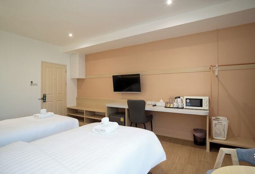 Riski Residence Ngamwongwan