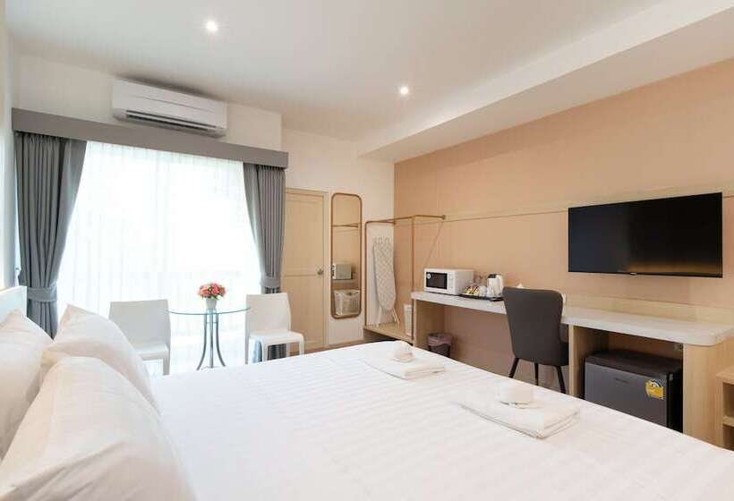 Riski Residence Ngamwongwan