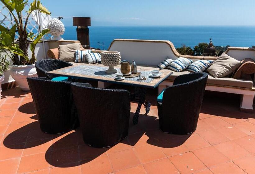 ベッドアンドブレックファースト Casa Aricò & Shatulle Suites